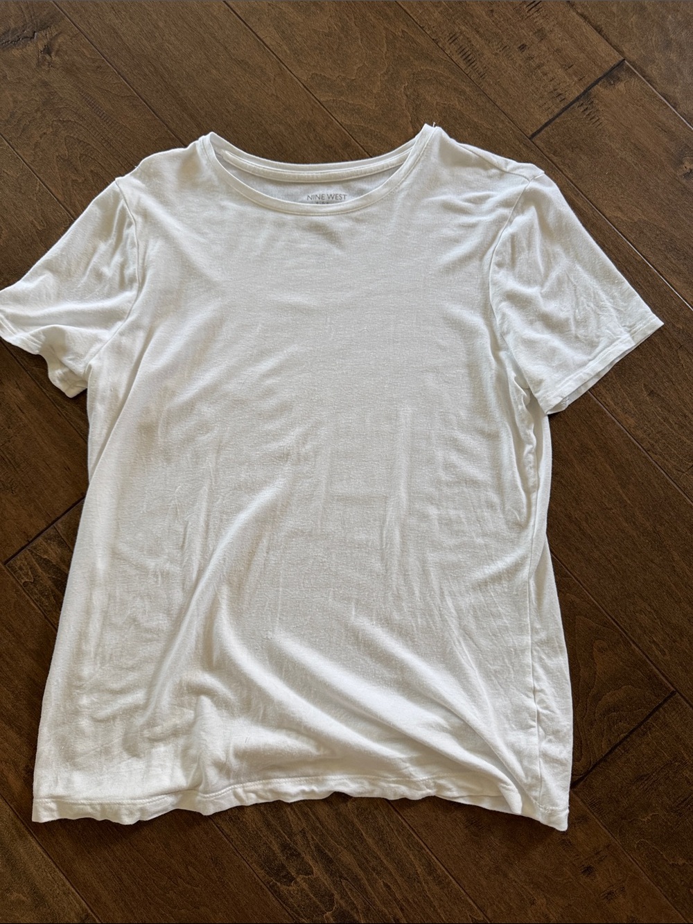 Nine West White Short Sleeve Crewneck Tee